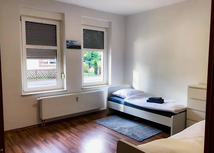 Preiswerte Fuer Monteure, Wlan, Smart-tv & Kostenfreie Parkplaetze 公寓 Neupetershain