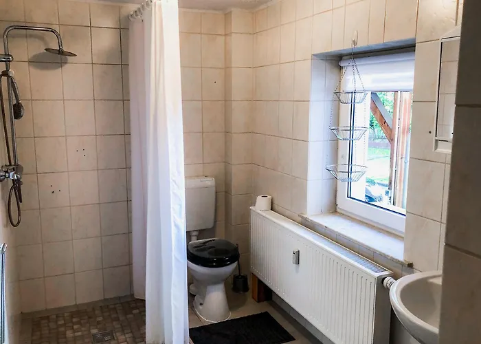 Preiswerte Fuer Monteure, Wlan, Smart-tv & Kostenfreie Parkplaetze Neupetershain